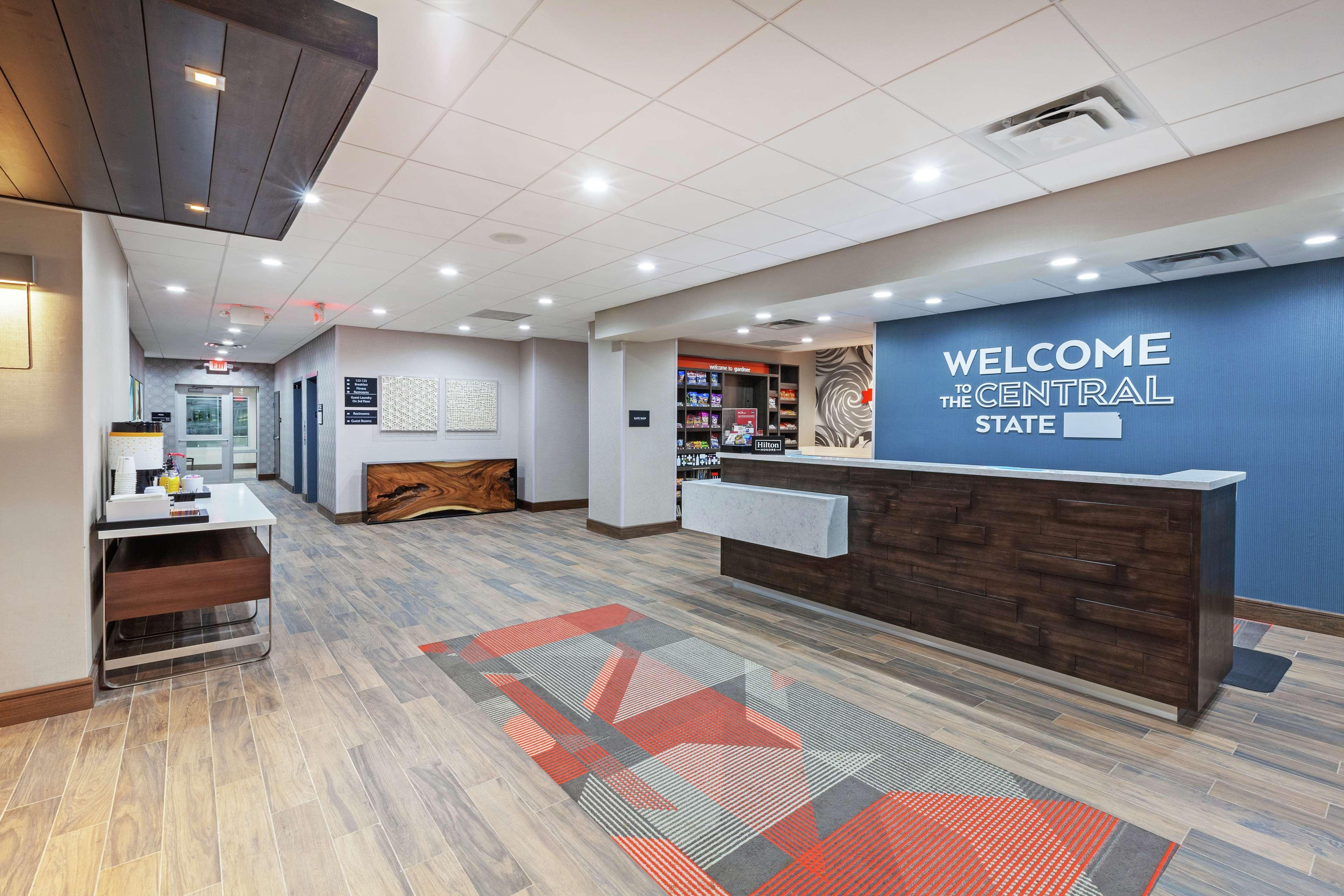 Hampton Inn Gardner Exterior foto